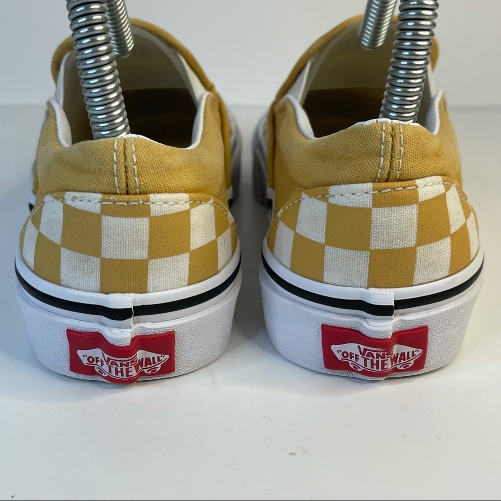 Classic VANS Slip On Yellow Checkerboard Size 6 US Woman’s Skateboarding Shoes - Picture 3 of 6